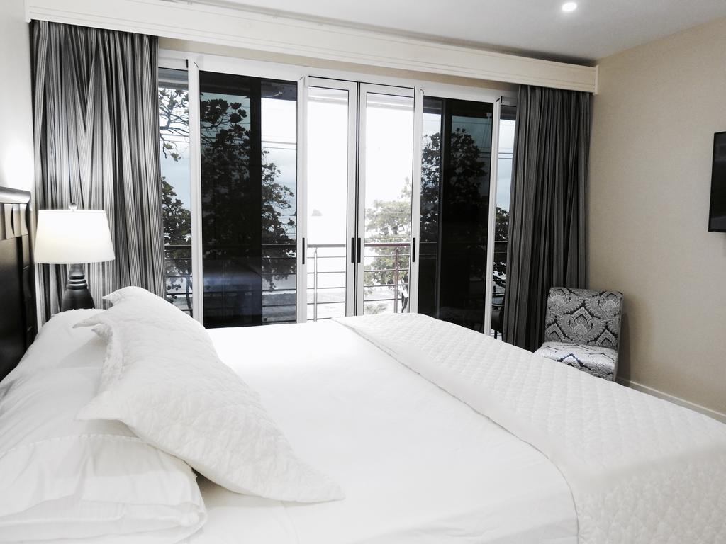 The Elephant Castle Beach Front Penthouse Мануэль-Антонио Экстерьер фото